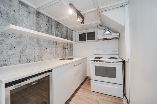 For Lease - 163 Gunn Street Unit# Basement, Barrie, Ontario - Photo 1