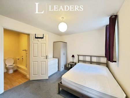 1 bedroom detached to rent Palmerston Arms Court, 536 Christchurch Road, Bournemouth, BH1 - Photo 2