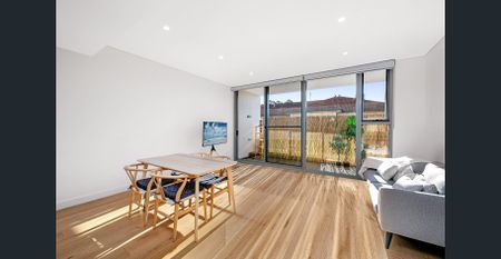 Furnished Modern 2-Bed Apartment in Prime Lindfield Location - Photo 4