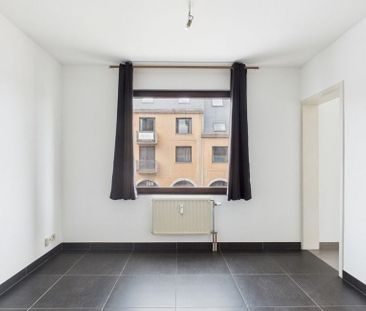 Appartement te huur in La Louvière voor € 605 met 1 slaapkamer - Foto 4