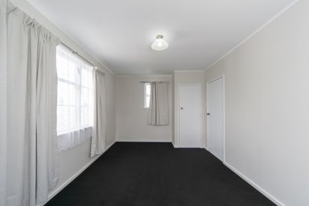 Three Bedroom Home - Photo 3