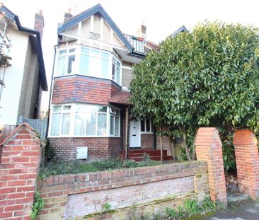 1 bedroom in a house share to rent - Photo 5