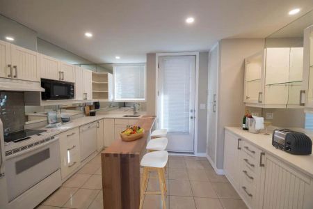 Canterbury House — Townhouse - Photo 4