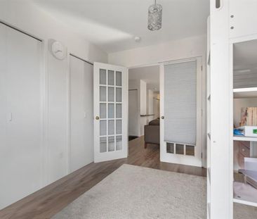 664 36e Avenue - Photo 2