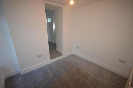 4 bedroom house to rent - Photo 3