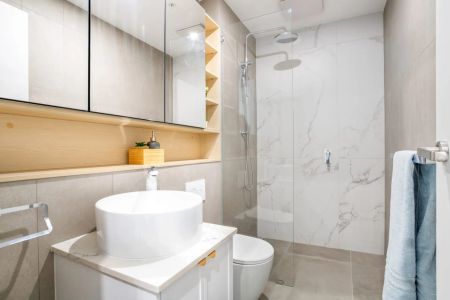 Unfurnished Inner-City Luxury Apartment at The Cullinan - Photo 5