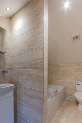 The Walk, Roath, CF24 - Photo 1