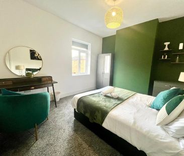 3 bedroom terraced house to rent - Photo 2