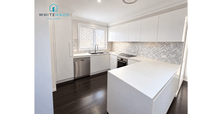 Beautifully Renovated Family Home in Quiet Quakers Hill Cul-de-Sac - Photo 4
