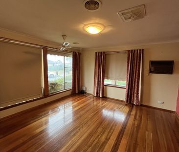 CHARMING 3 BEDROOM HOME - Photo 1
