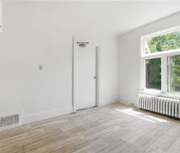 86 SANFORD Avenue S Unit# 1, Hamilton, Ontario, L8M2G8 - Photo 2