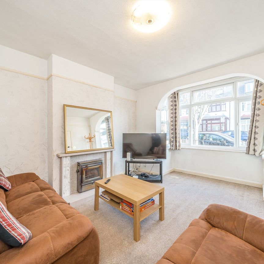 Blakenham Road, Tooting, SW17 - Photo 1