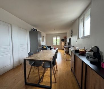 Location Appartement 3 pièces 44m² - Photo 2