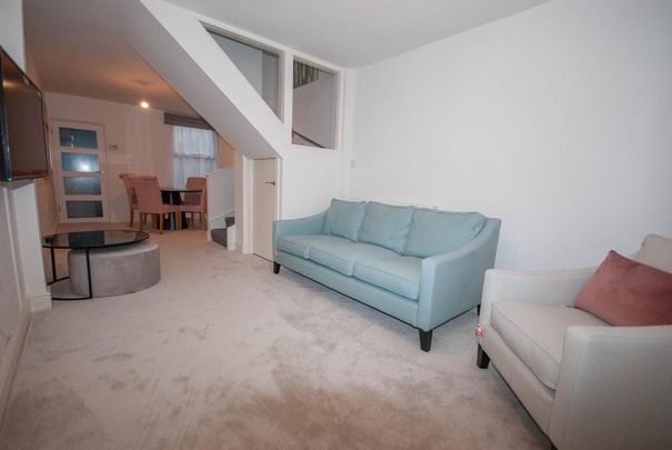 2 bedroom terraced house to rent - Photo 1