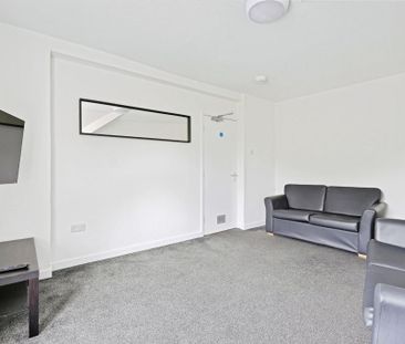 3 bedroom house share to rent - Photo 1