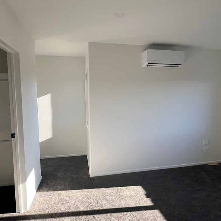 Stunning 4BR New Build in Papatoetoe! - Photo 1