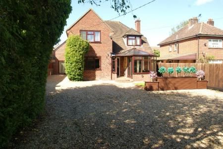 Weyhill Road, Andover, SP10 - Photo 4