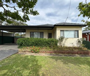 Modern 4 Bedroom Home - Photo 3