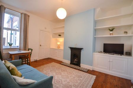 2 bedroom flat to rent - Photo 3