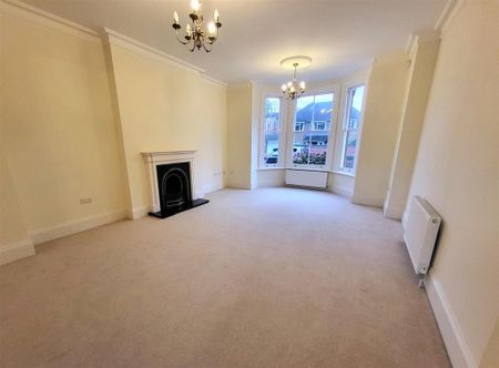 6 bedroom terraced house to rent - Photo 2