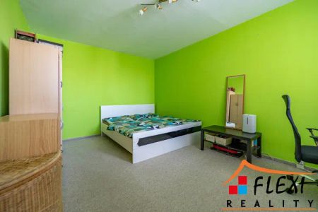 Pronájem prostorného bytu 3+1 s lodžií v druž.vl., 80,67 m - Photo 2