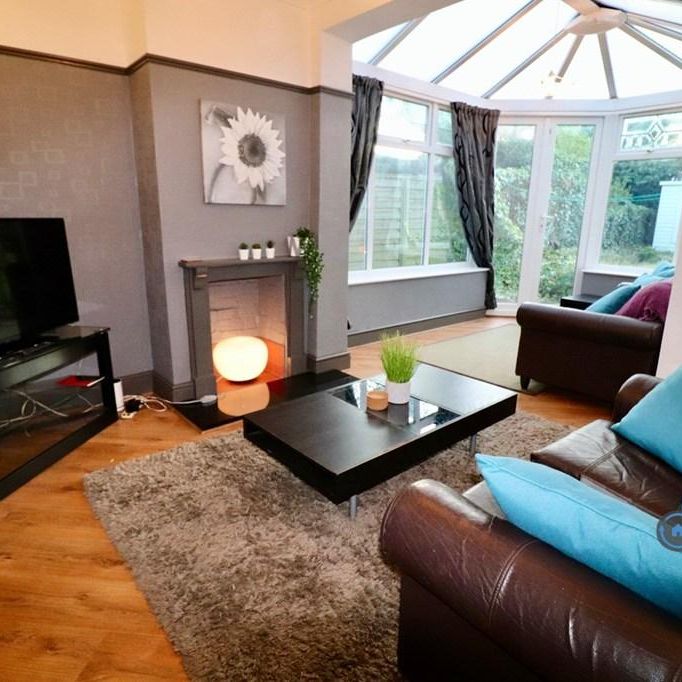 4 bedroom detached house to rent - Photo 1