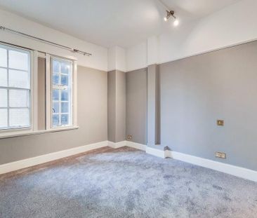 3 bedroom apartment to rent - Photo 6