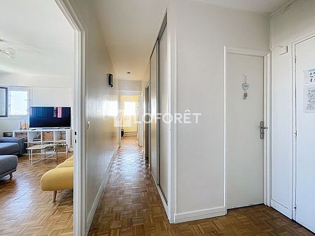 Apartment - Photo 2