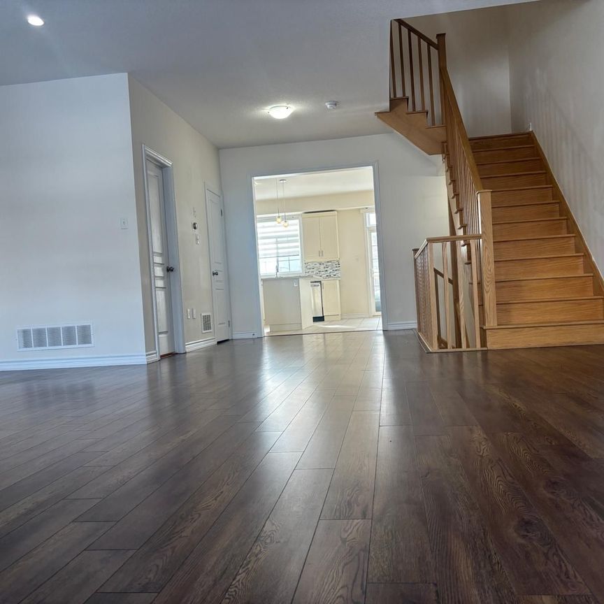 For Lease - 5 SAVAGE Drive, Hamilton, Ontario - Photo 1