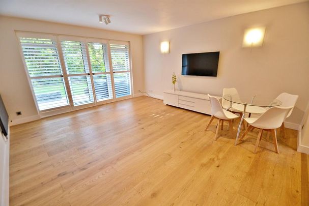 3 bedroom flat to rent - Photo 1