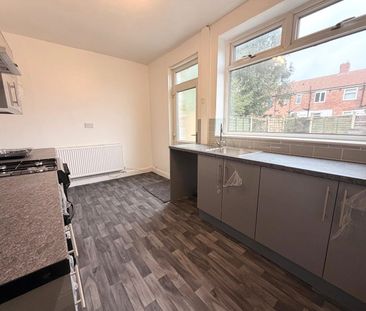 Prince Edward Avenue, Denton, Manchester, M34 6AS - Photo 5