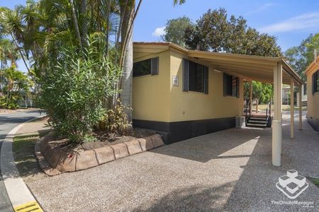 Gold Coast Short Term Rental Accommodation, Lorikeet Lodge, Min 4 week stay, Fully Furnished - Photo 4