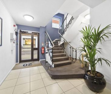 2 bedroom flat to rent - Photo 6