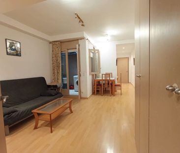 Apartamento de alquiler en Carrer del Putxet, El Putget i el Farró - Photo 1