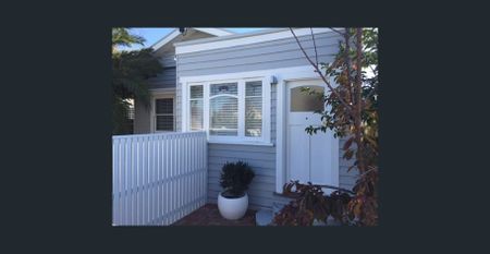 Stylish Serenity in the Heart of East Geelong - Photo 4