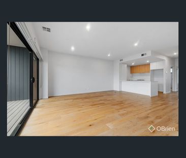 6 Month Lease - Modern Double-Story Home. - Photo 1