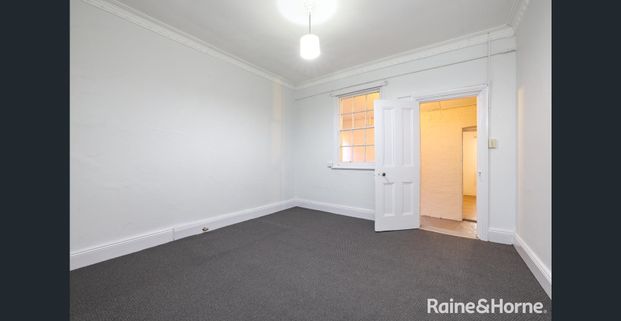 NEAT & TIDY DUPLEX - CLOSE TO CBD- Available Now!!!! - Photo 1