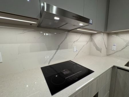 For Lease - 8 Interchange Way Unit# 3215, Vaughan, Ontario - Photo 3