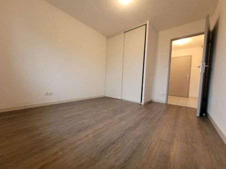 CHARMES (88130) - Appartement - Photo 2