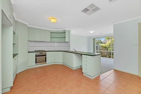 6 Macadamia Close, Jerrabomberra - Photo 3