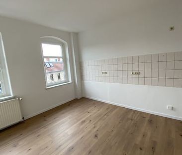 SchÃ¶ne gerÃ¤umige 2 Raum Wohnung in Zwickau, Oberplanitz ab sofort zu vermieten - Photo 2
