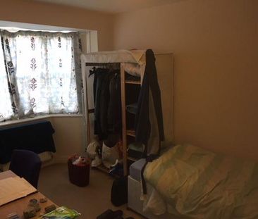 6 bedroom terraced house to rent - Photo 4