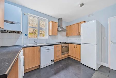 5 bedroom terraced house to rent - Photo 2