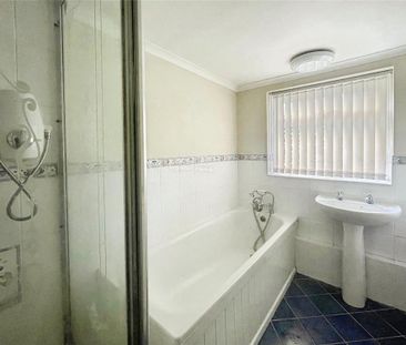 4 bedroom bungalow to rent - Photo 4