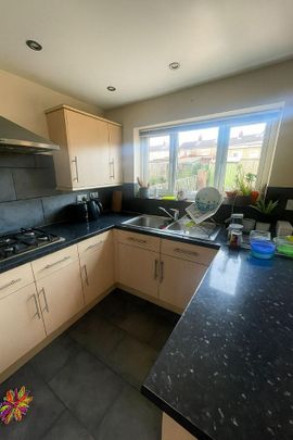 3 bedroom detached house to rent - Photo 1
