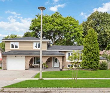 Detached Home For Lease | W9239445 - Photo 1
