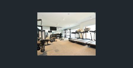 Fully Furnished 2 Bed 2 Bath With A Secured Carspace in MQ - Photo 5