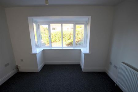 2 bedroom detached bungalow to rent - Photo 3