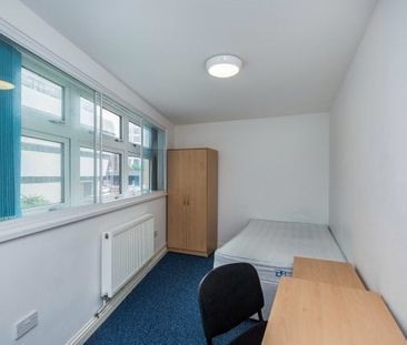 Guildhall Walk, Portsmouth - Photo 4