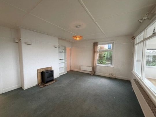 Perranuthnoe, Penzance, TR20 - Photo 1